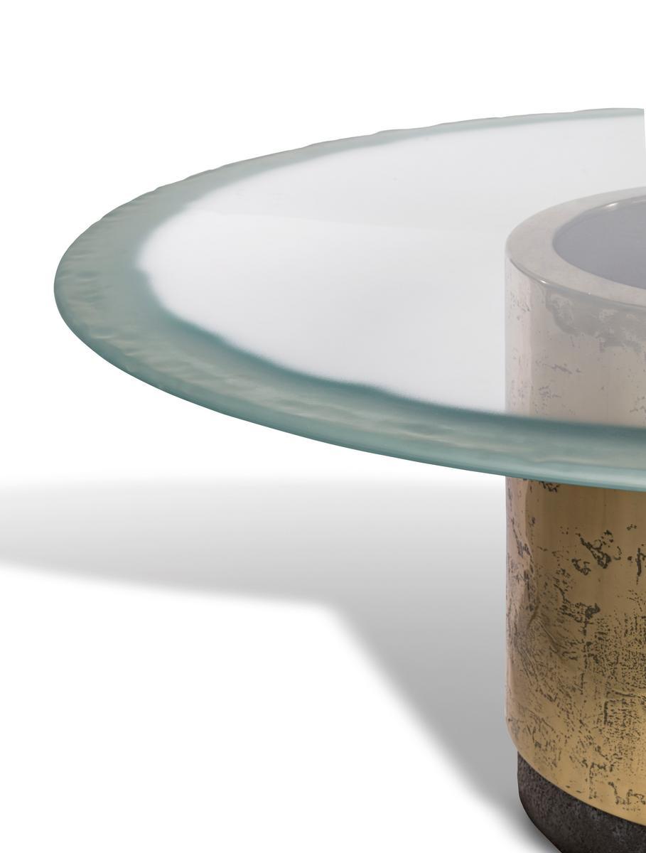 Round sandblasted glass dining table | Amos by Visionnair