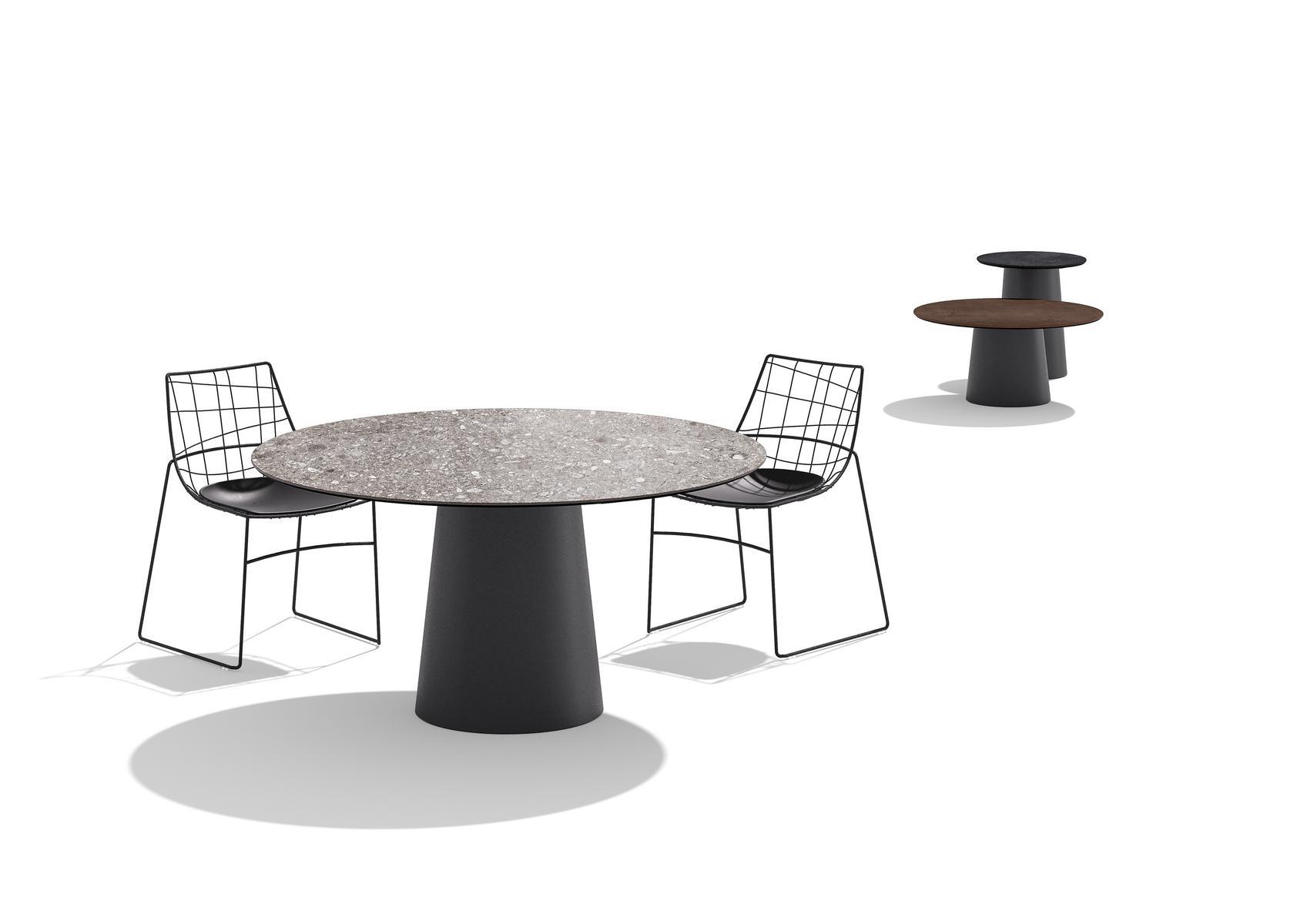 Round garden side table | Totem Outdoor by Sovet