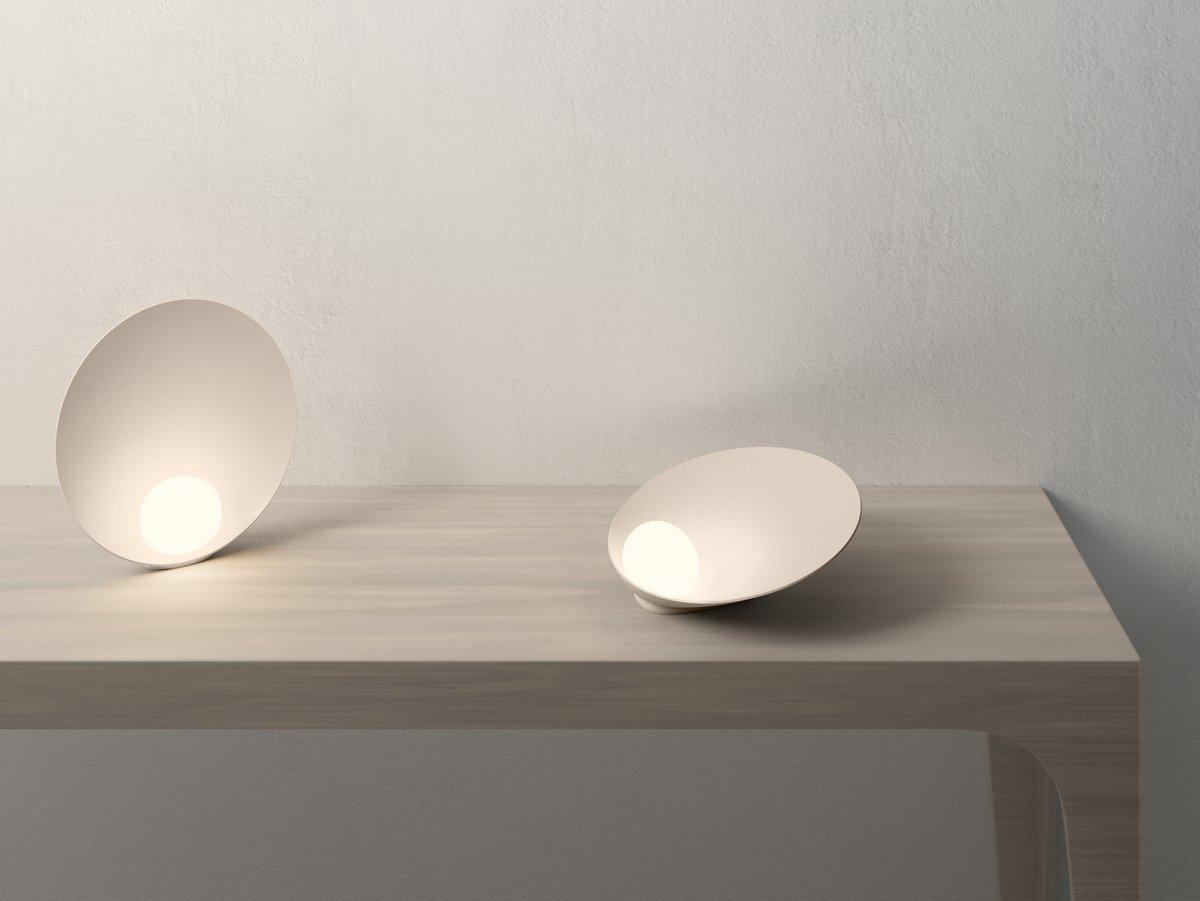 LED blown glass table lamp | Musa by Vibia