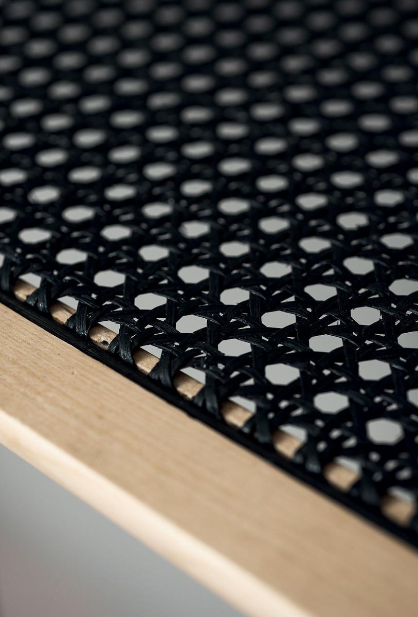 Wall-mounted metal bookcase | Libelle by Baxter