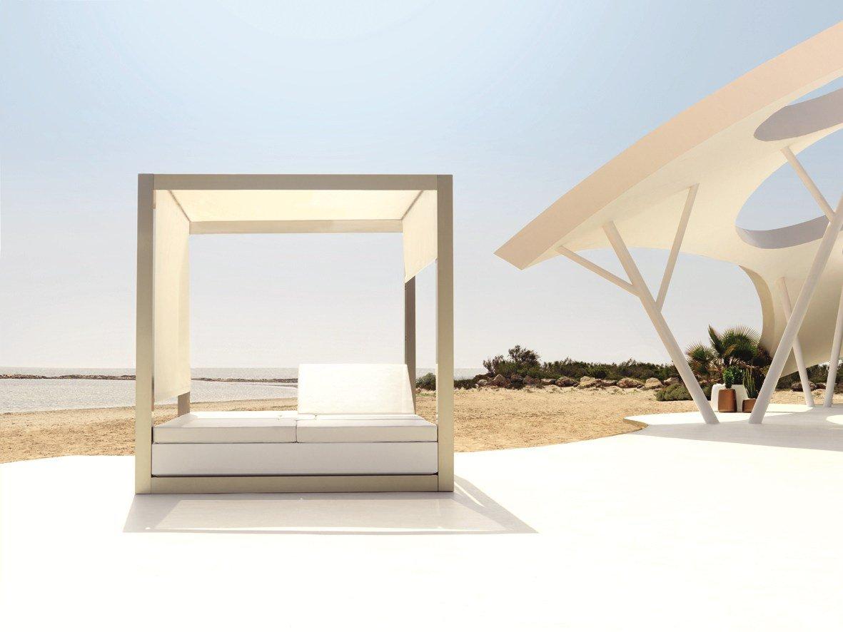 Recliner garden bed | Daybed Vela by Vondom