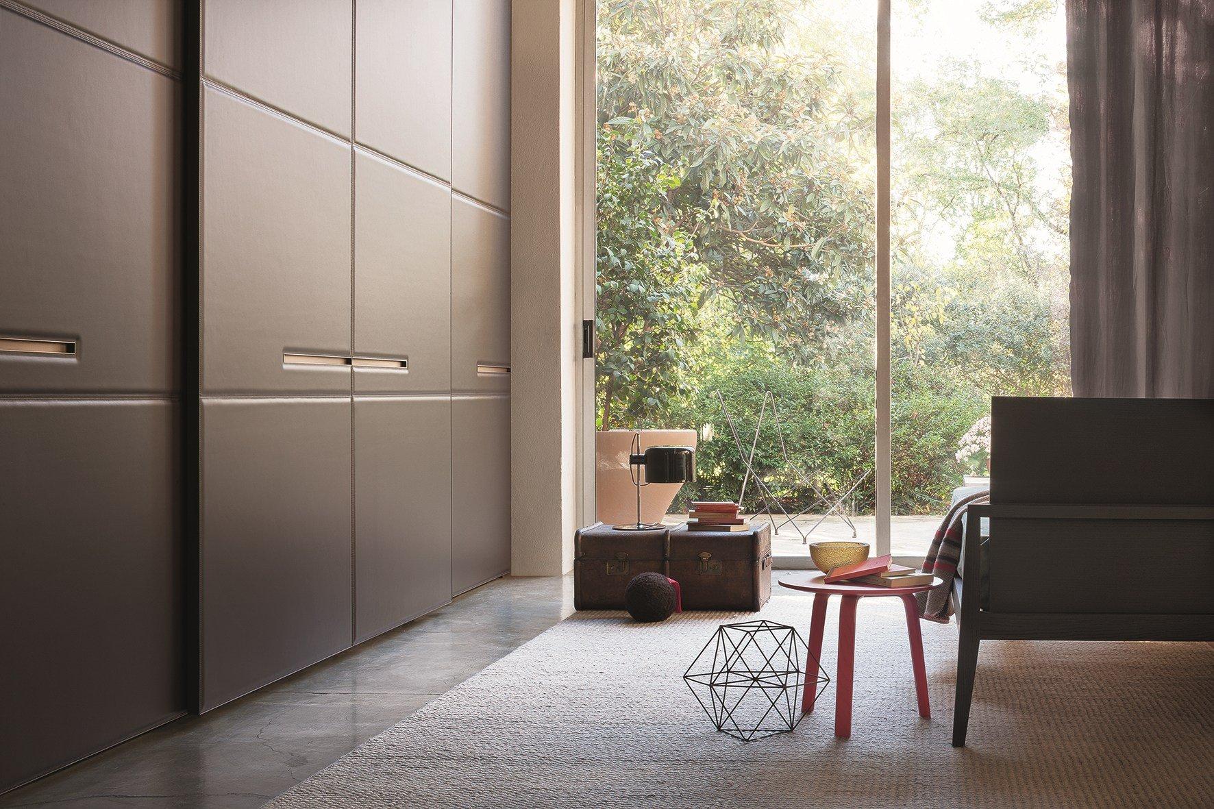 Wardrobe with sliding doors custom | Warm by Lema