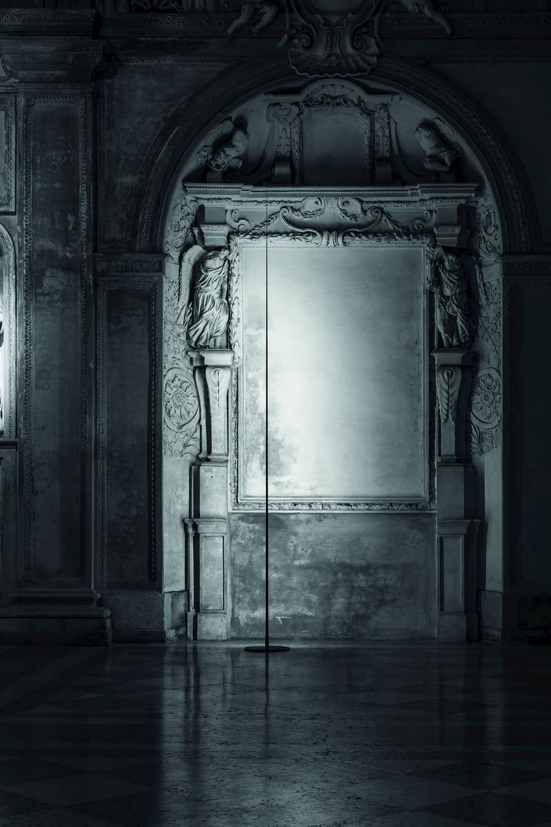 LED glass-fibre and metal floor lamp | Origine by Davide Groppi