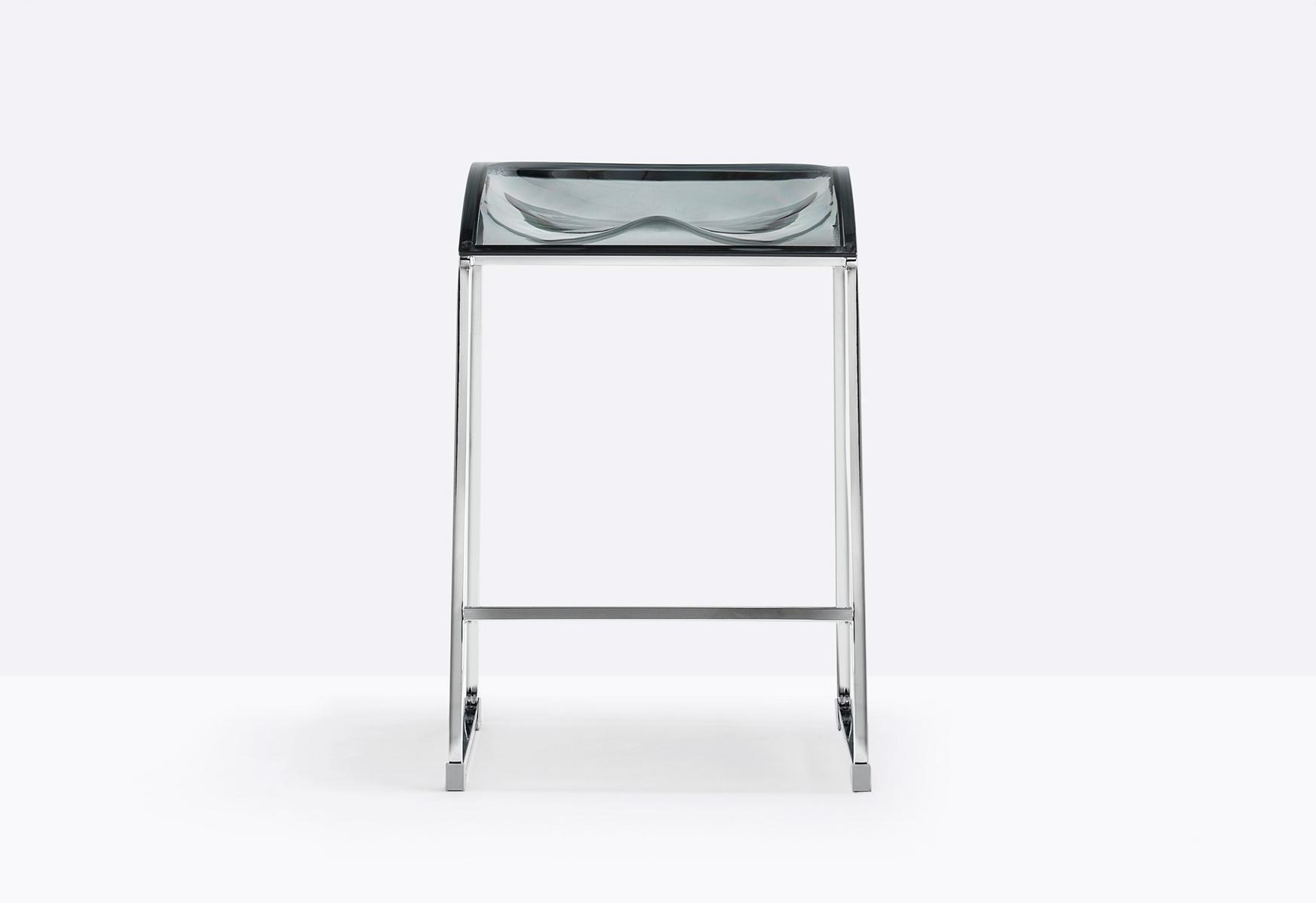 Sled base steel stool with footrest | Arod 500 by Pedrali