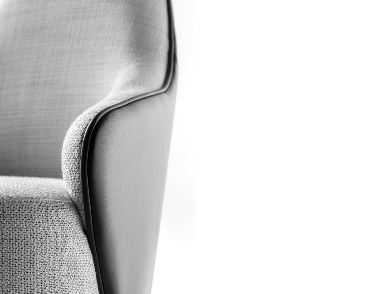 Swivel armchair with armrests | Ludwig by Reflex