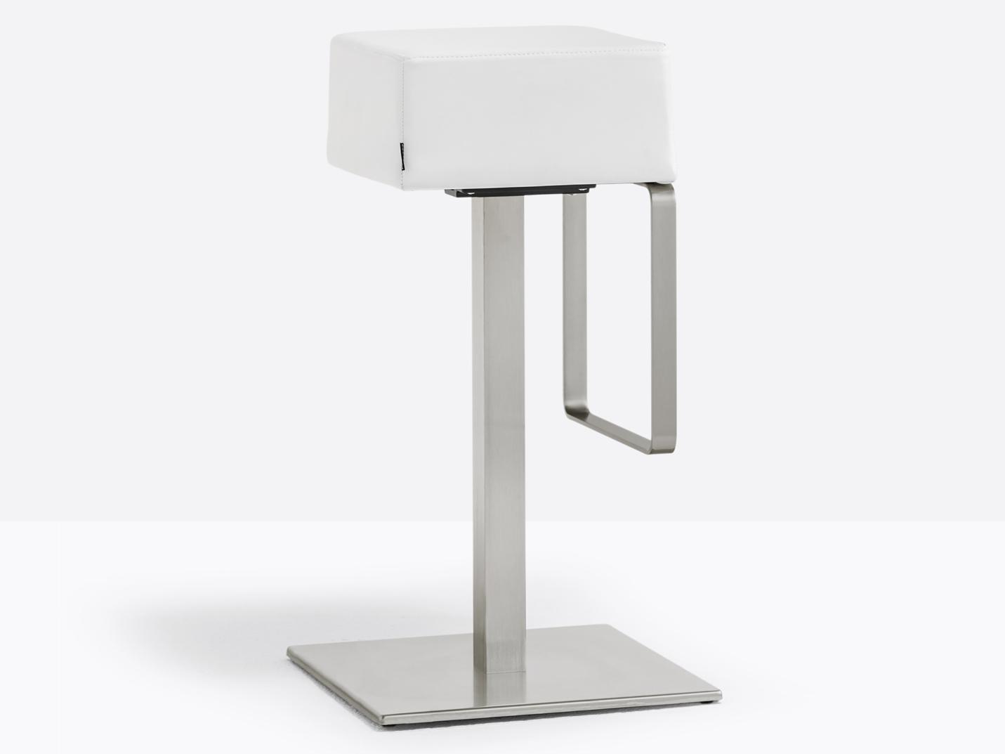 High leather stool with footrest | Hx 4445f by Pedrali