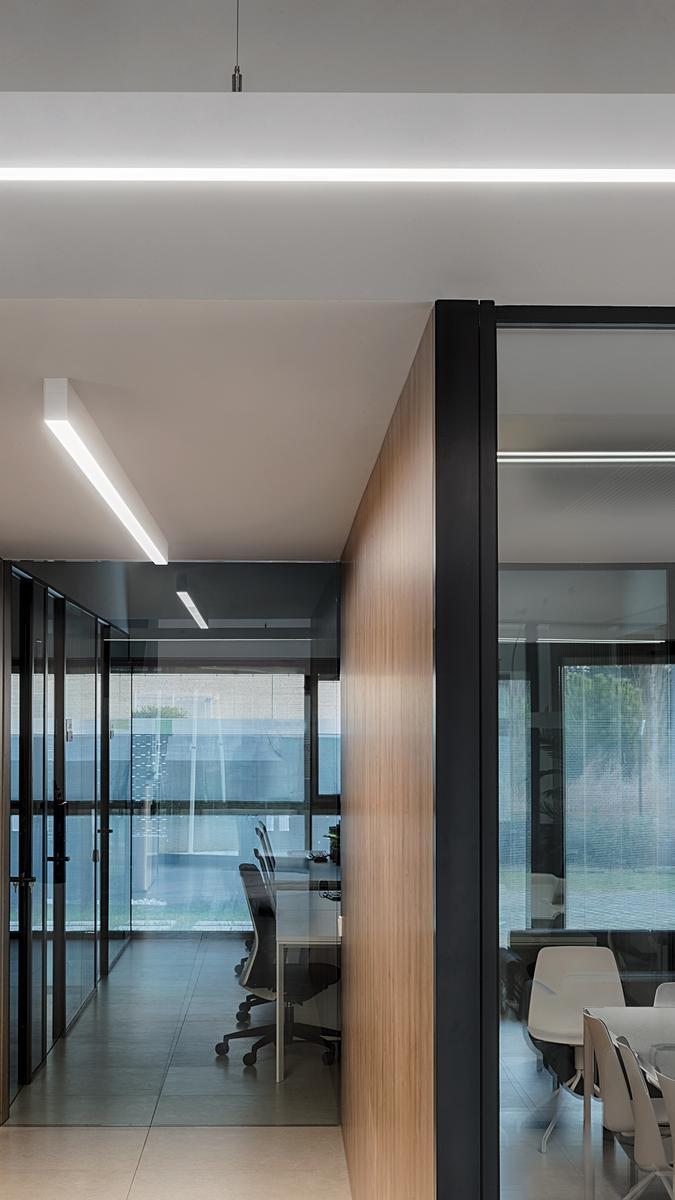 LED aluminium ceiling lamp | Fifty Ho Surface by Arkoslight