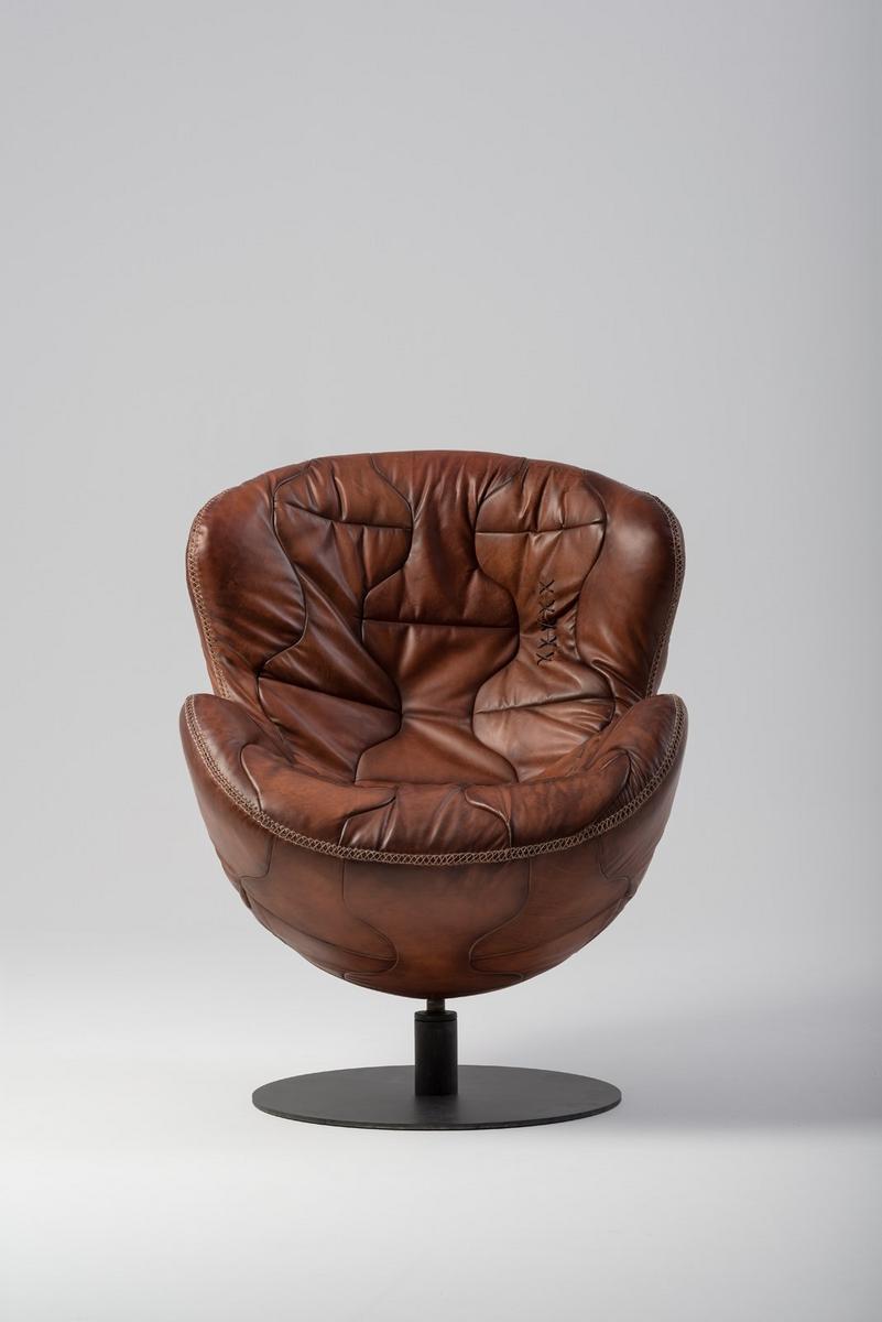 Swivel leather armchair with armrests | Pelè by Mantellassi 1926