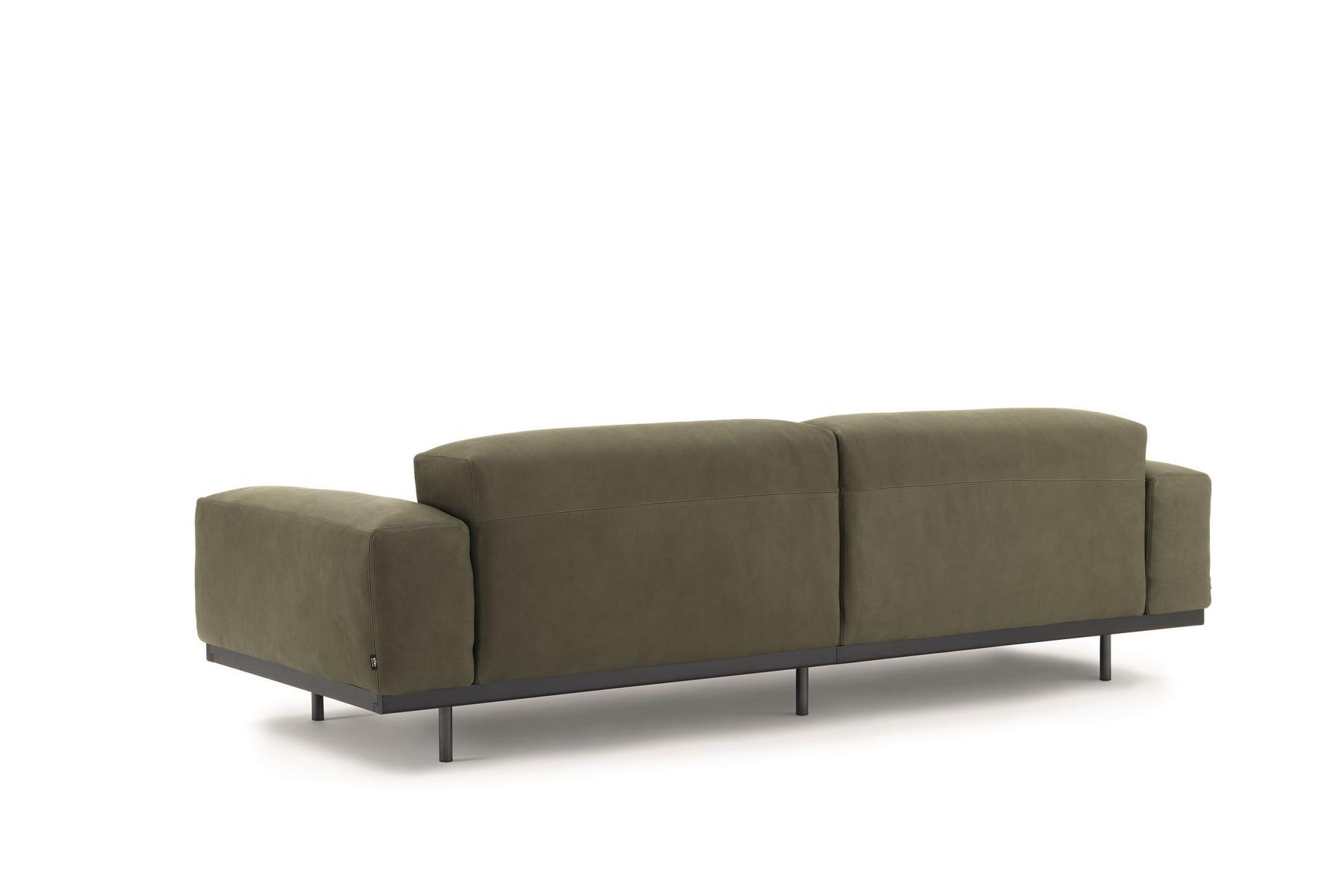 Upholstered 4 seater fabric sofa | Naviglio by Arflex