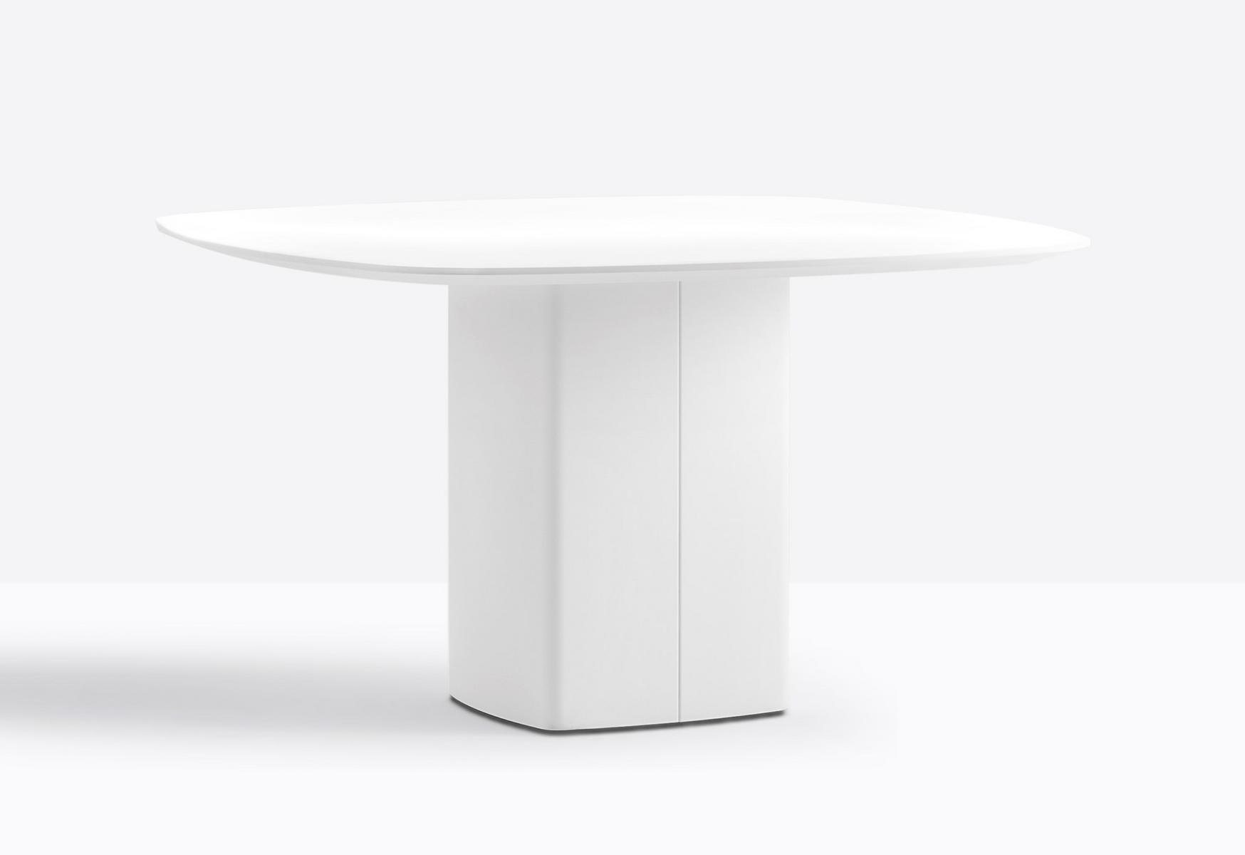 Square steel table | Aero Tae_130x130 by Pedrali