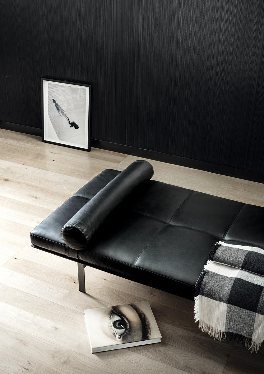 Upholstered leather day bed | Yard by Lema