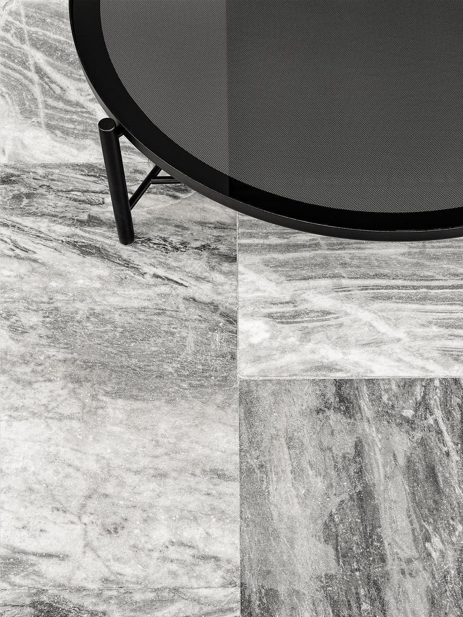 Low round glass and metal coffee table | Santa Monica by Frigerio