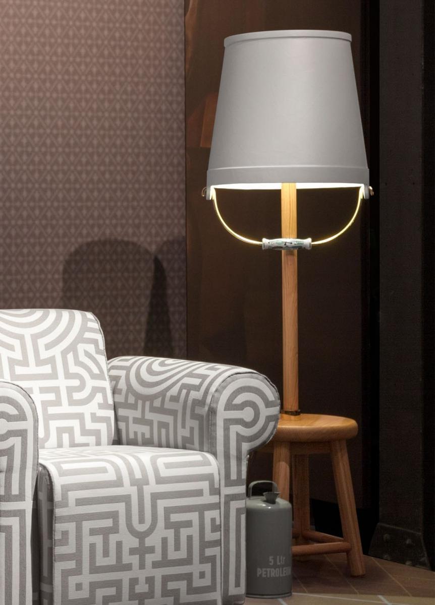 Floor lamp | Bucket by Moooi