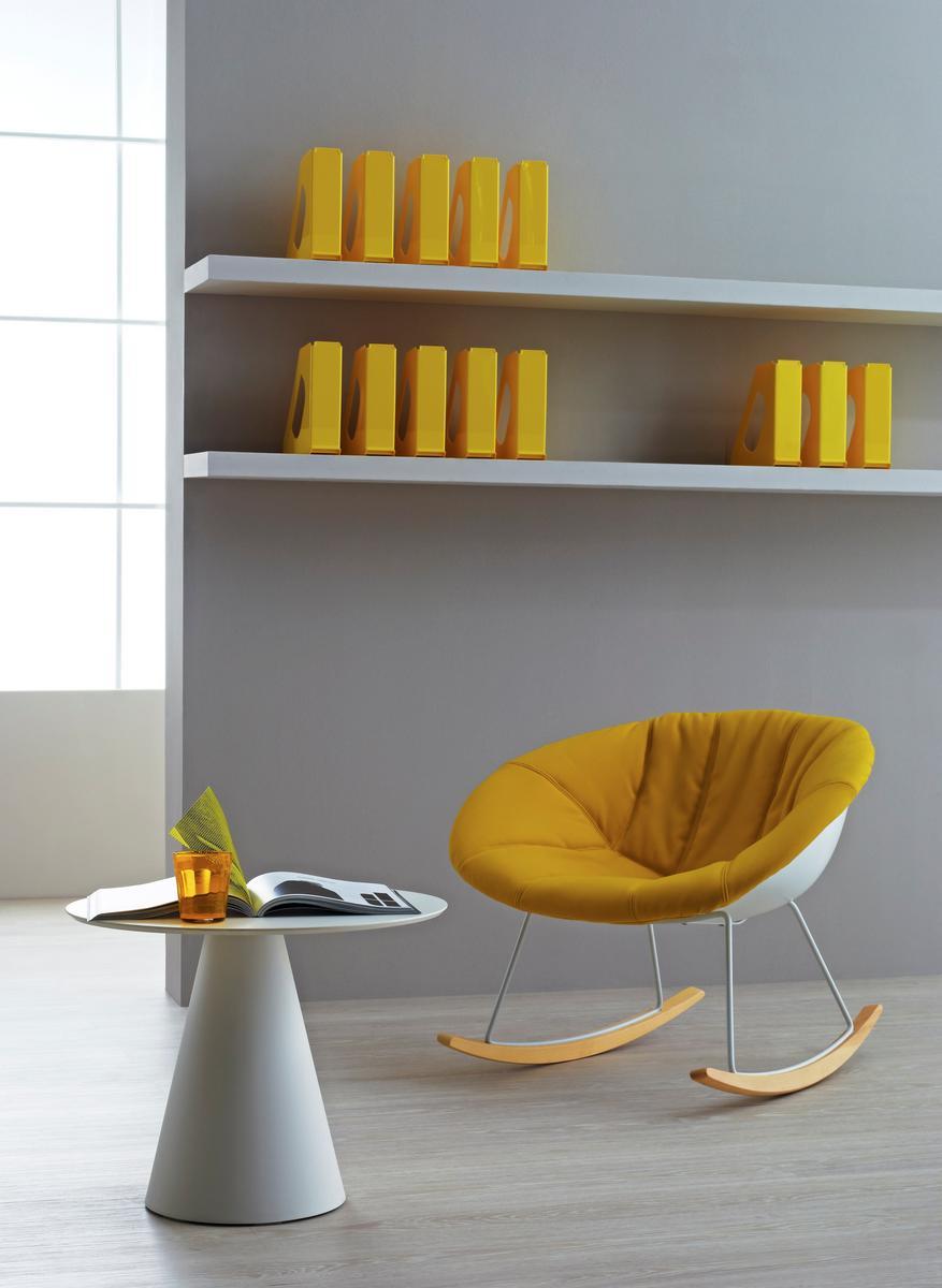 Round polyethylene table | Ikon 865 by Pedrali