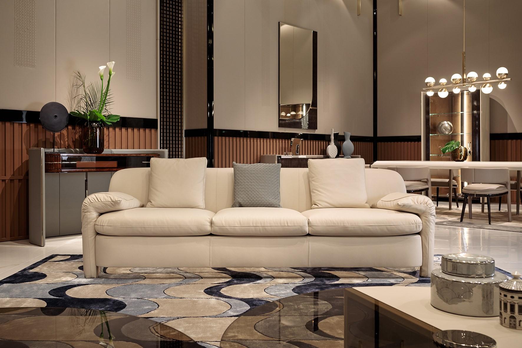 4 seater leather sofa | Eclipse by Turri