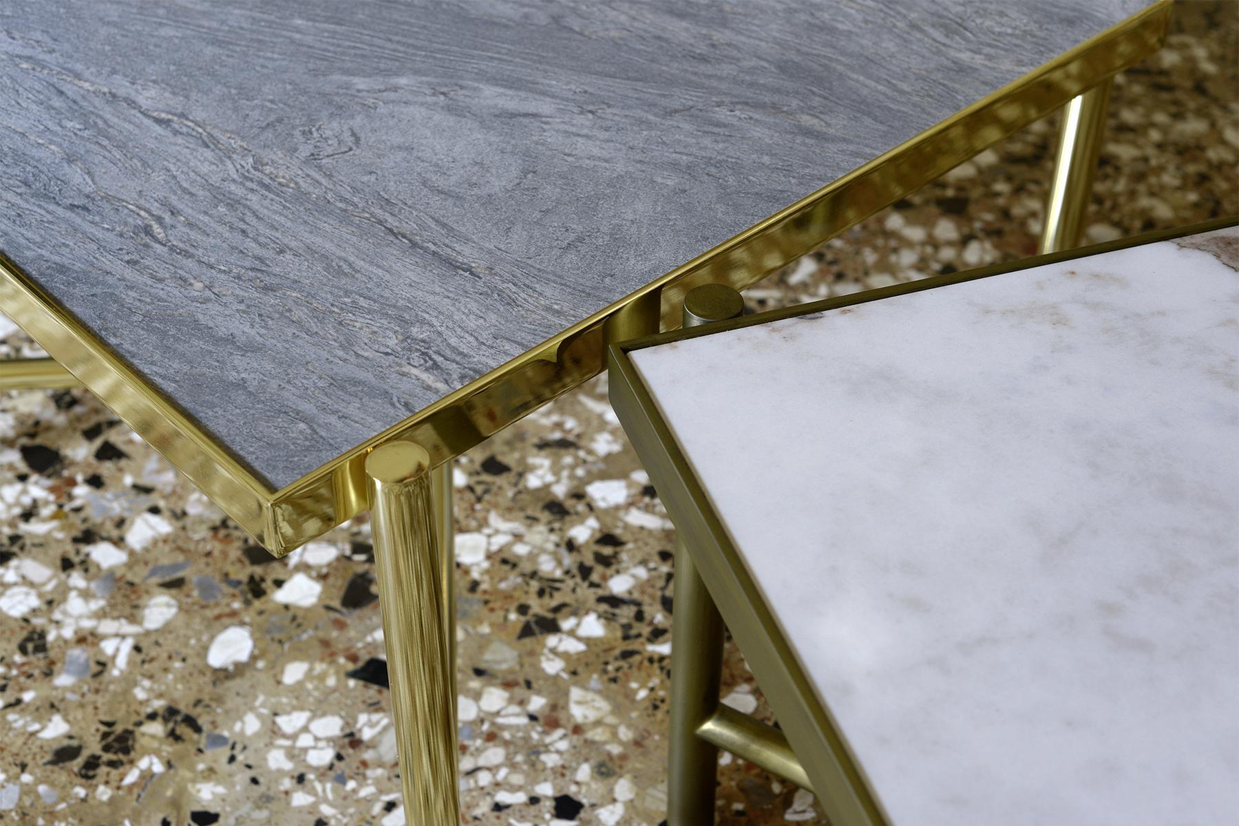 Low square ceramic coffee table | Rea by Domingo salotti