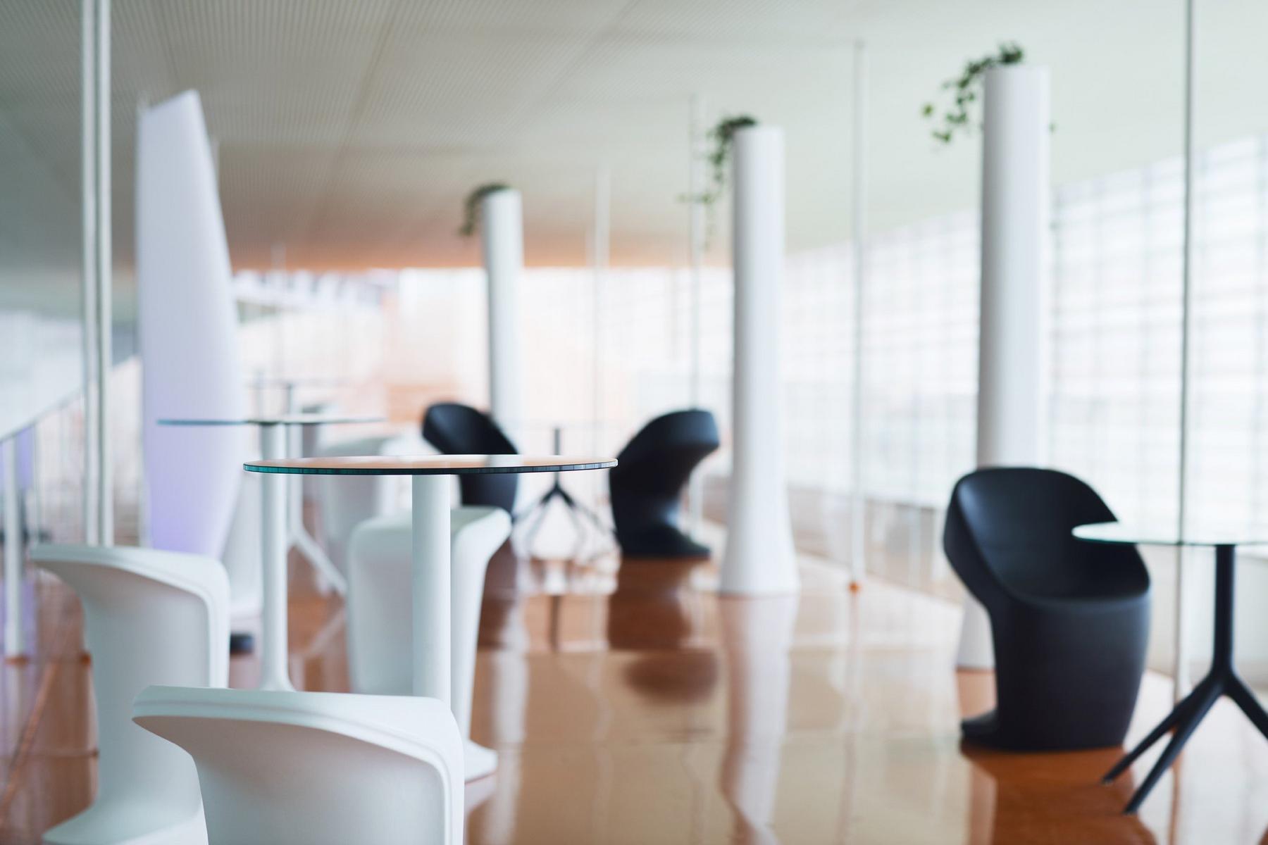 Polyethylene garden chair | Ufo by Vondom