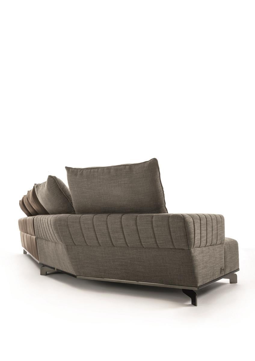 Corner velvet sofa | Sheffield by Longhi