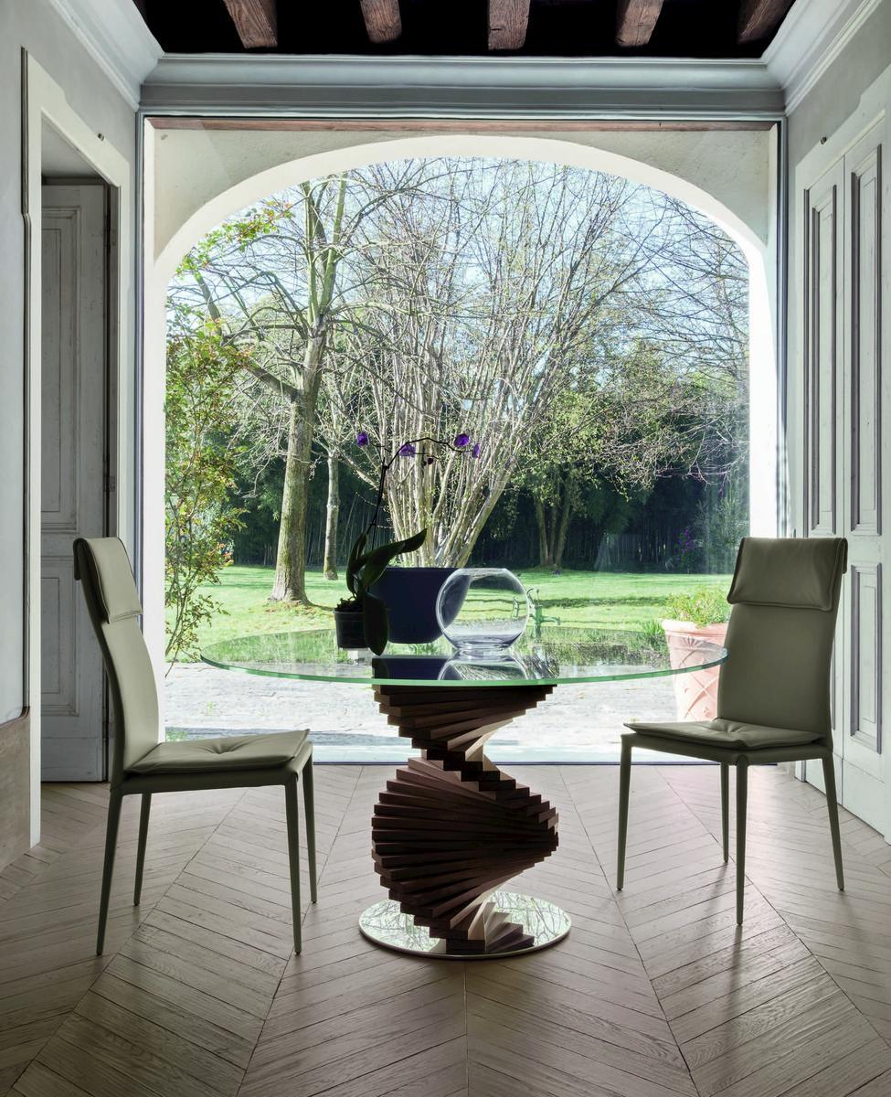 Round glass table with walnut base | Firenze by Tonin Casa