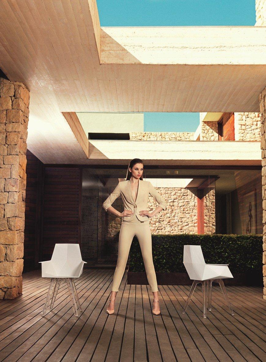 Polypropylene garden chair with armrests | Faz by Vondom