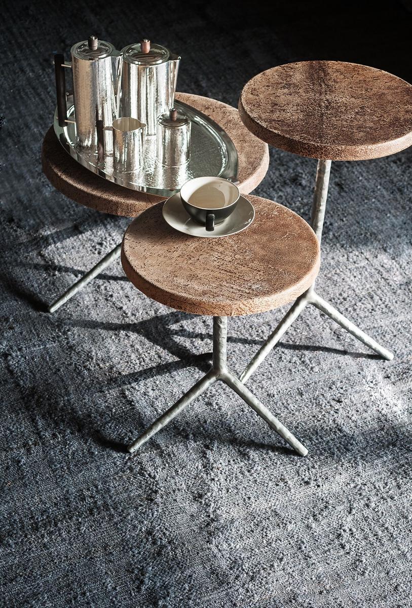 Round coffee table | Vik by Baxter