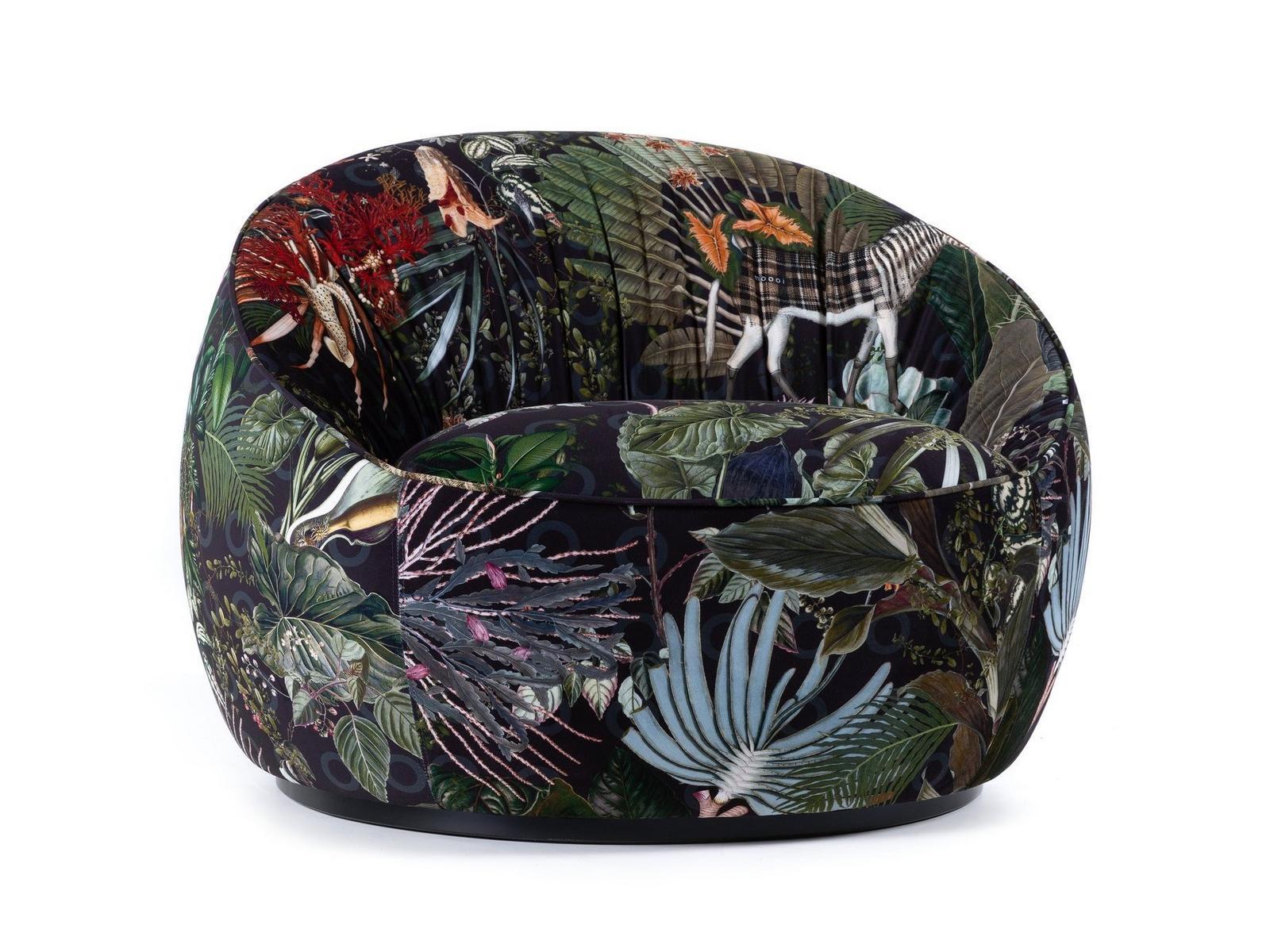 Swivel upholstered armchair | Hana Swivel by Moooi