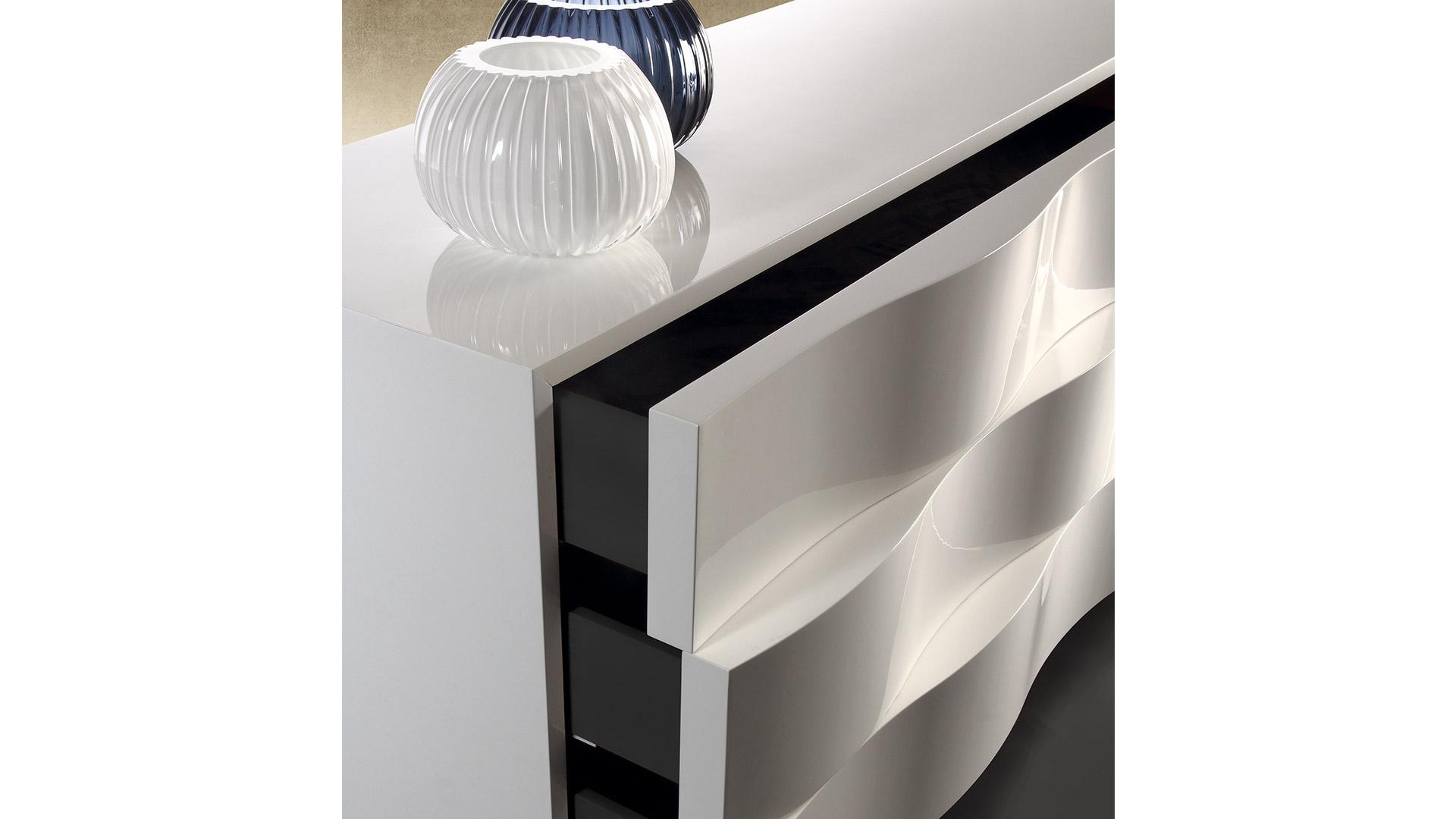 Wooden chest of drawers | Onda by Reflex