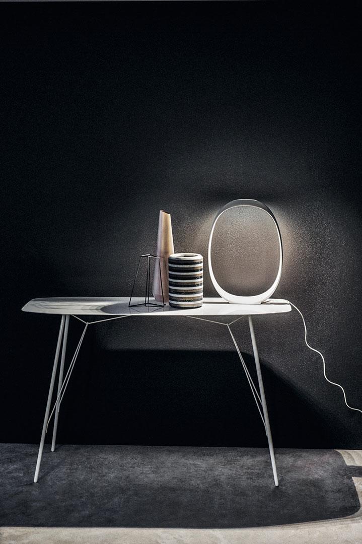 Acrylic table lamp | Anisha by Foscarini
