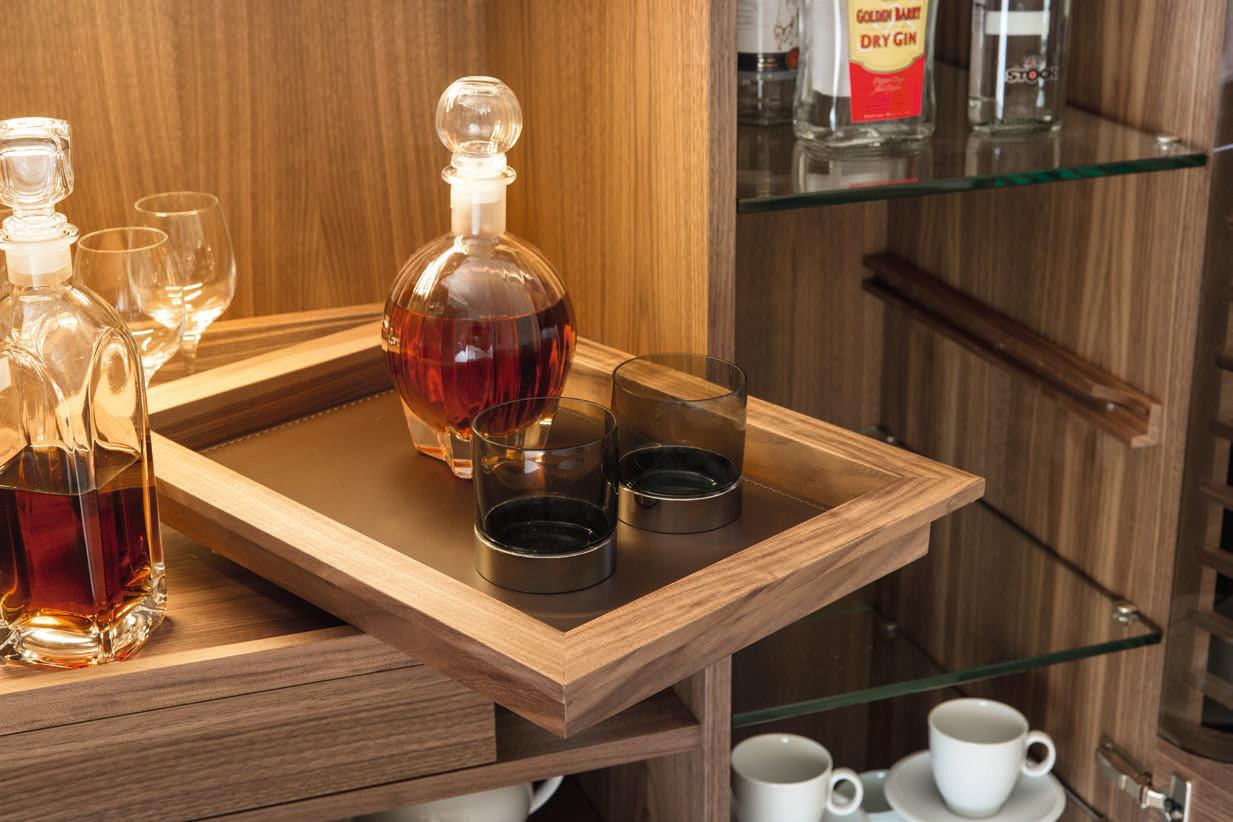 Wooden bar cabinet with integrated lighting | Polifemo by Porada