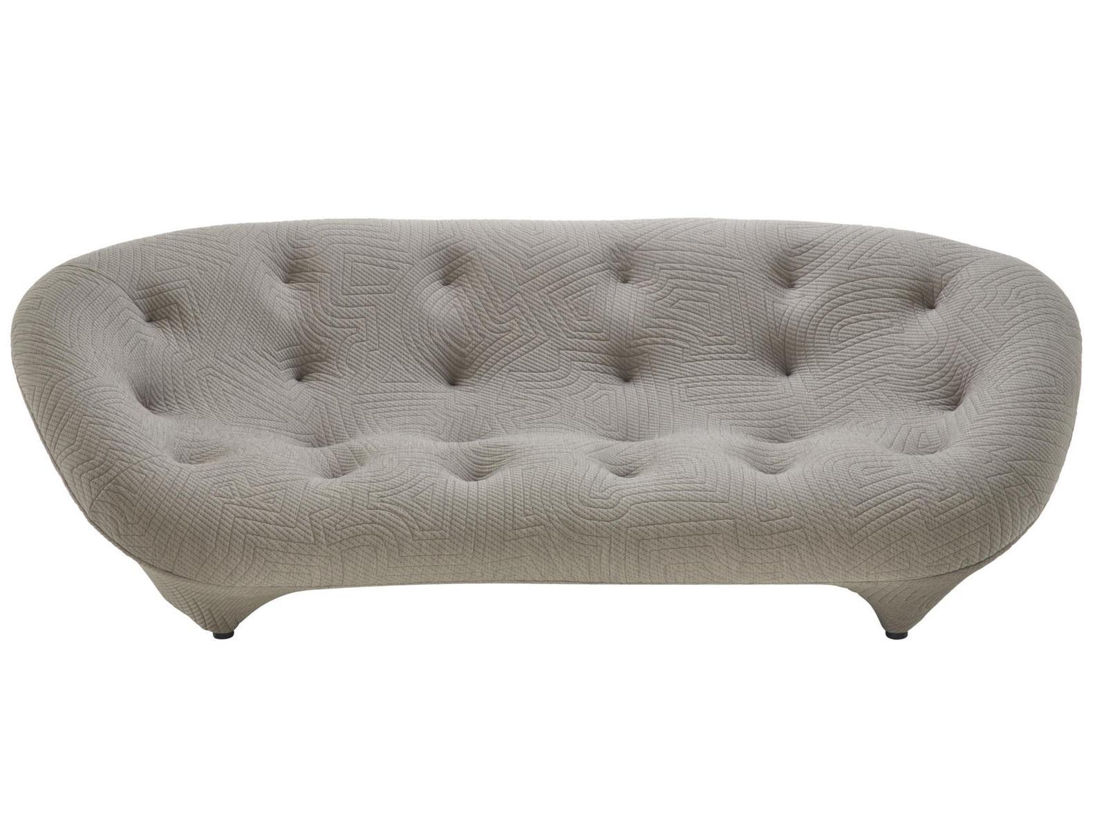 Tufted 3 seater fabric sofa | Ploum by Ligne Roset