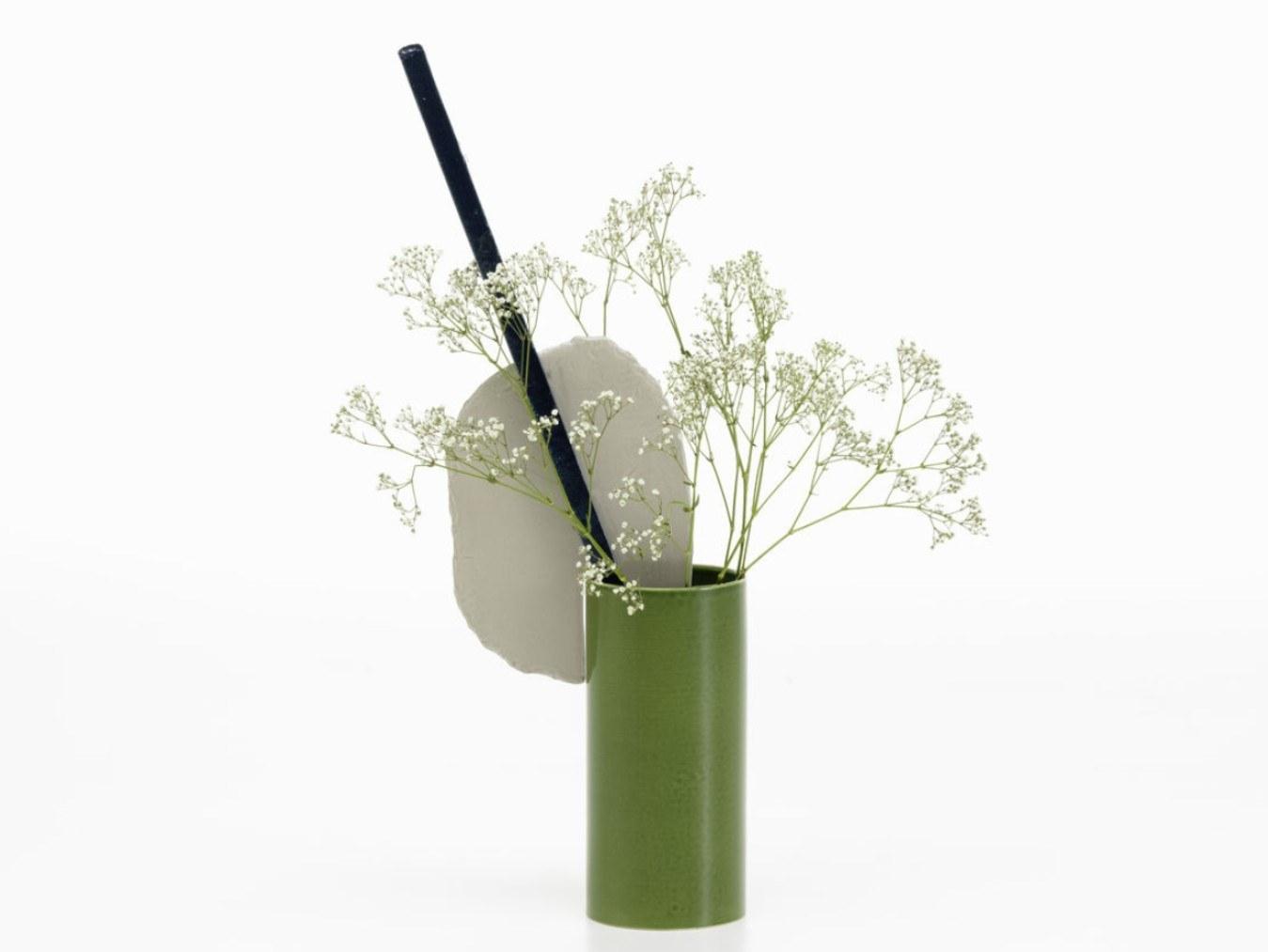 Handmade clay vase | Barre by Vitra