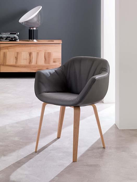 Upholstered chair with armrests | Eliot by Ozzio Italia