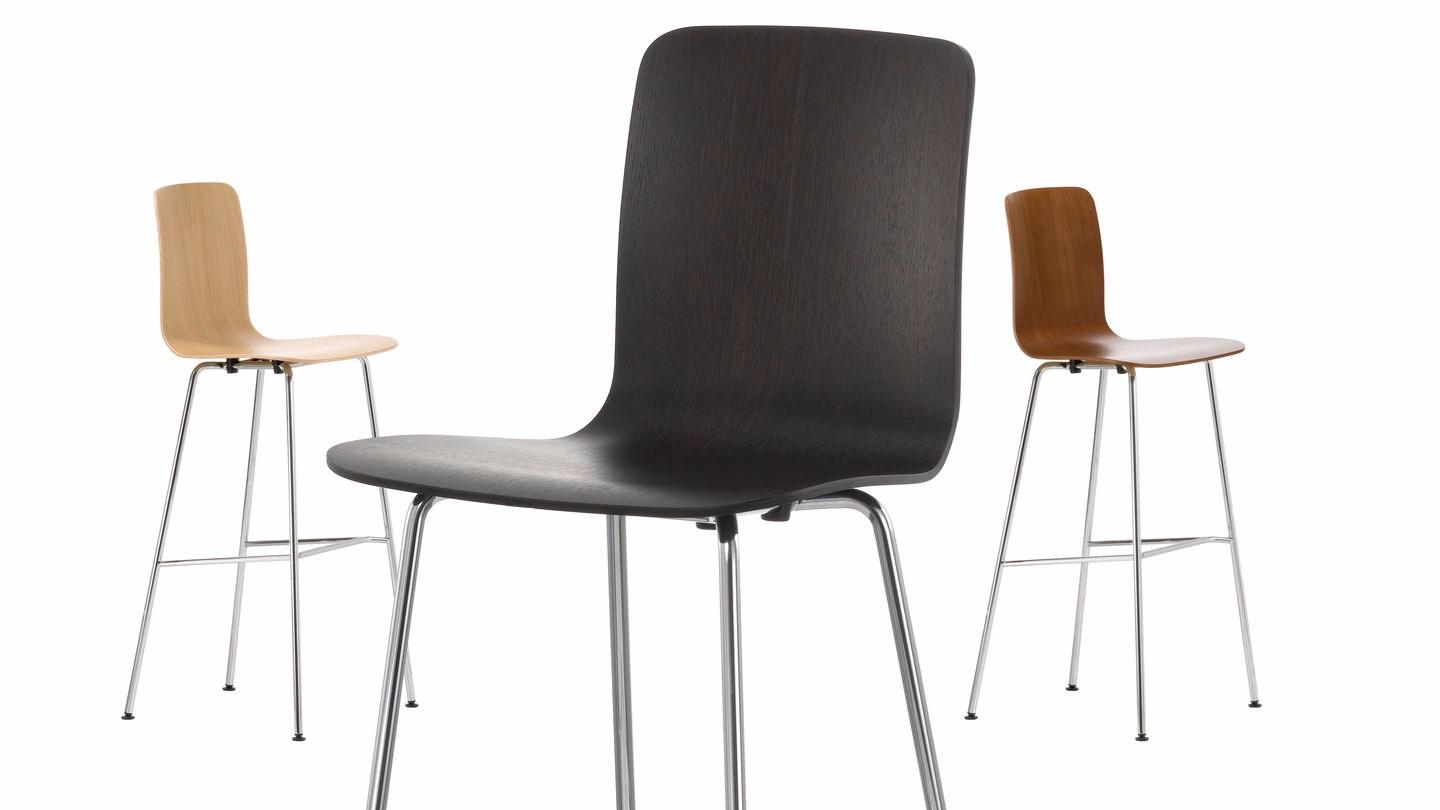 High wooden barstool | Hal Ply High by Vitra