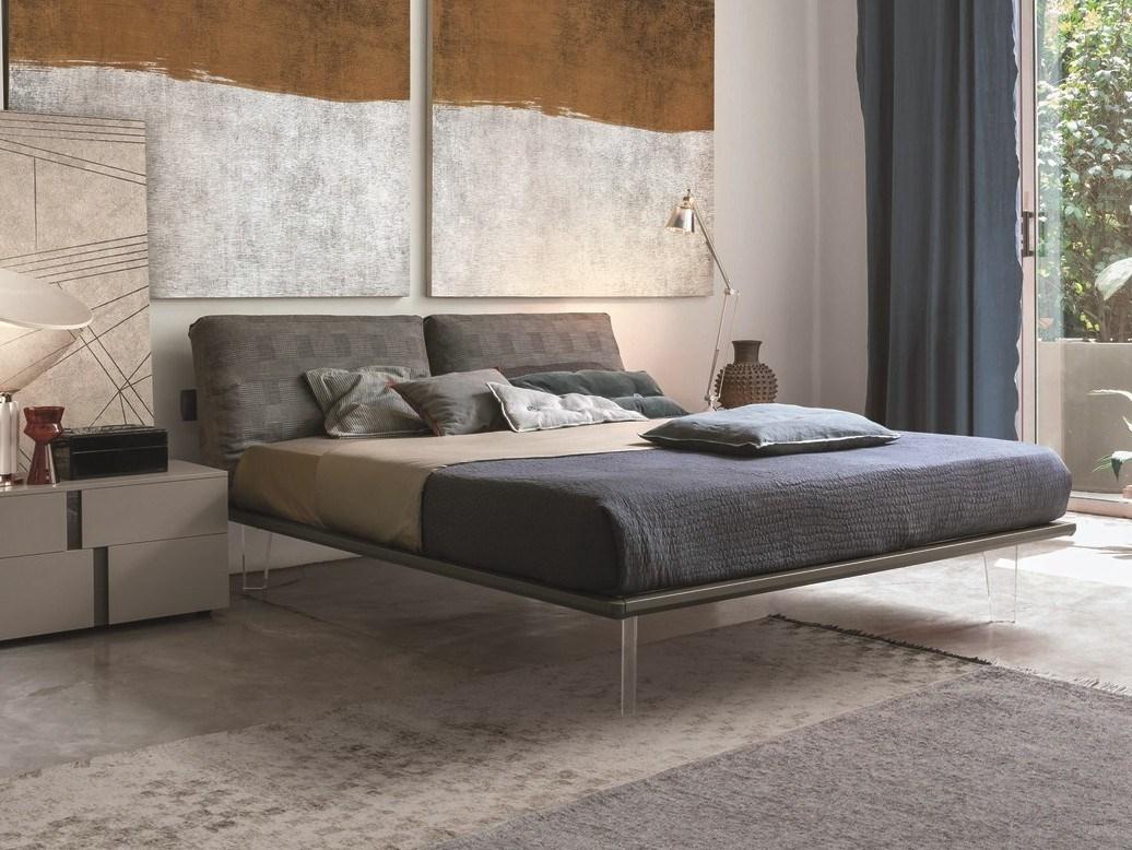 Double bed with upholstered headboard | Piuma by Tomasella