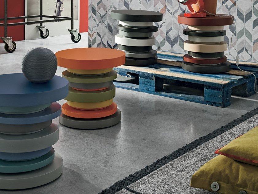 Round coffee table | 33 by Tomasella