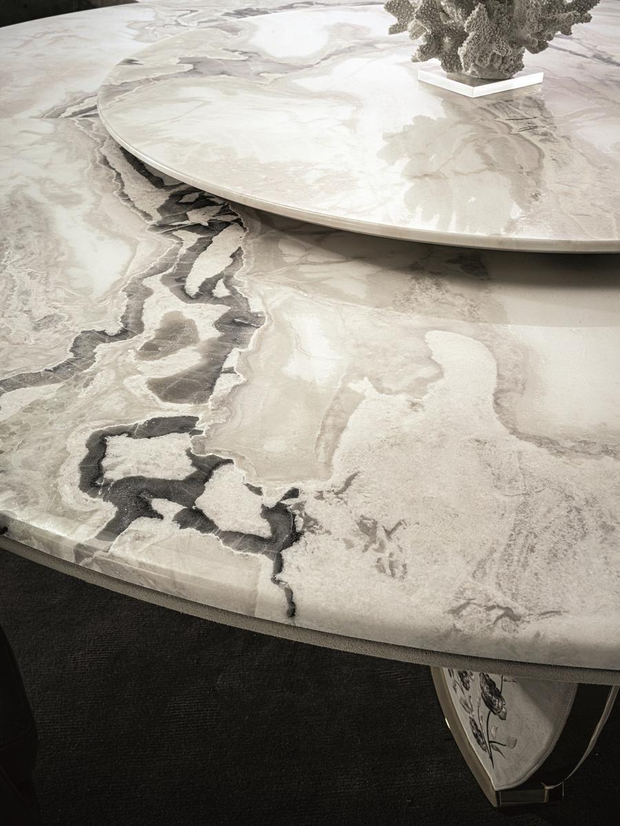 Oval leather table | Lotus by Longhi