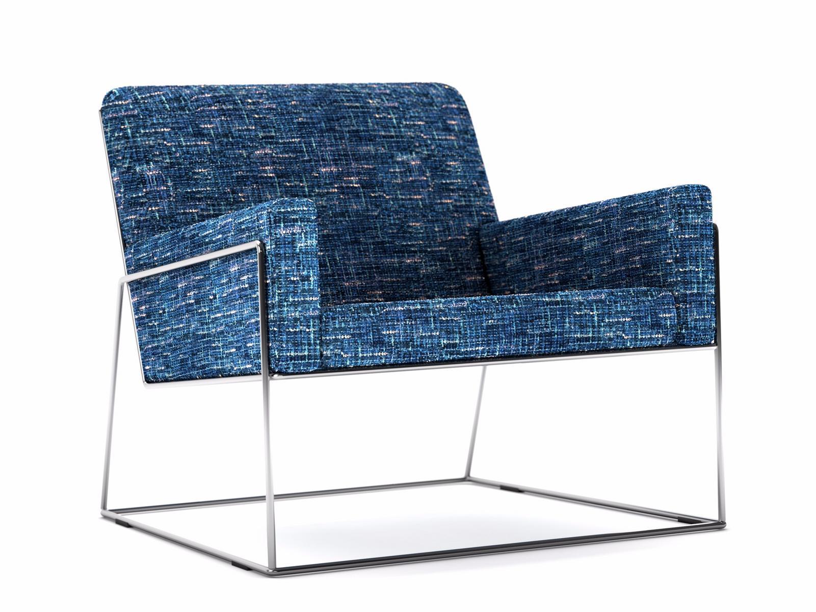 Sled base armchair with armrests | Charles Chair by Moooi