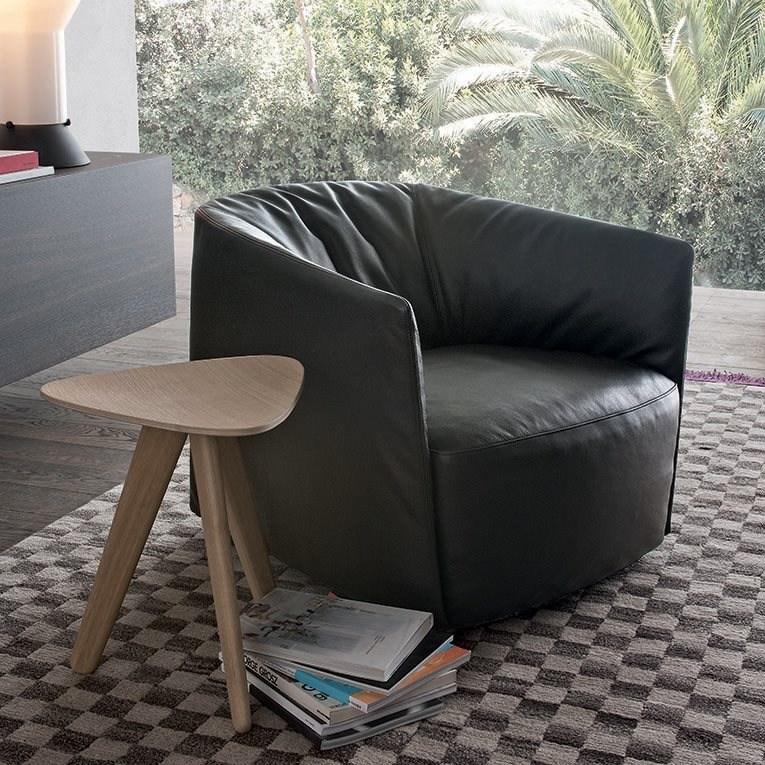 Upholstered leather armchair | Santa Monica by Poliform