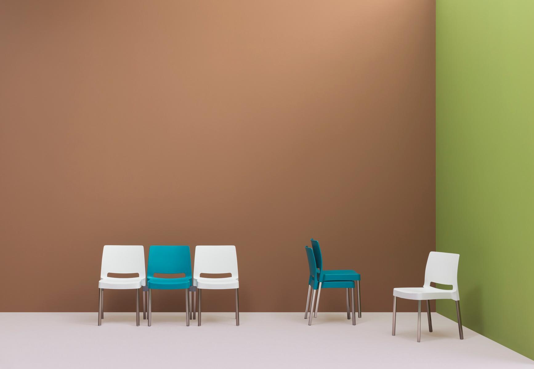 Stackable polypropylene chair | Joi by Pedrali