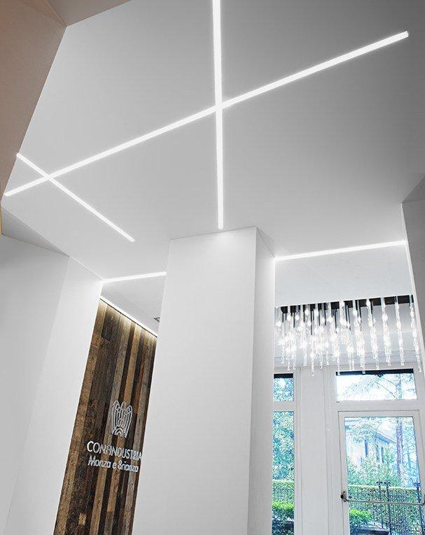 Extruded aluminium linear lighting profile | Brooklyn by Panzeri