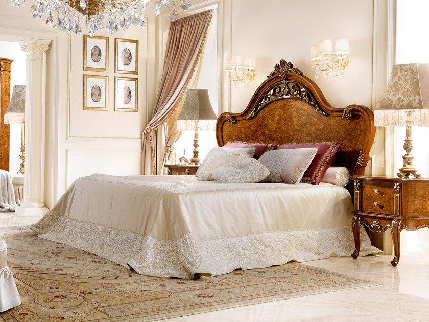 Wooden double bed with high headboard | David by Barnini Oseo