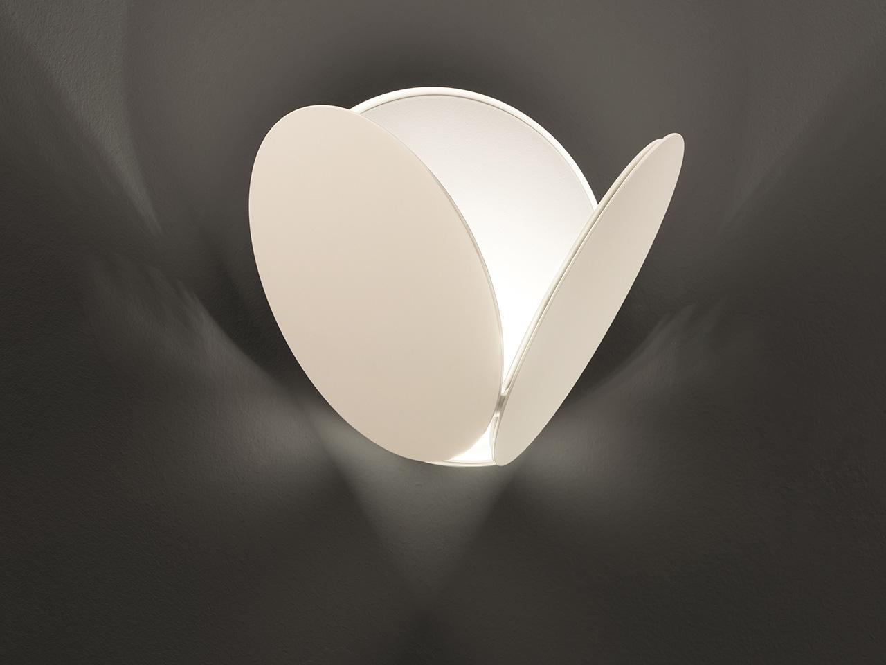 LED painted metal wall light | Timeo A by Masiero