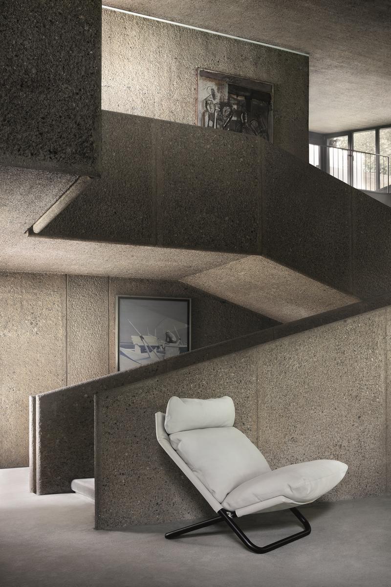 Leather armchair | Cross High by Arflex