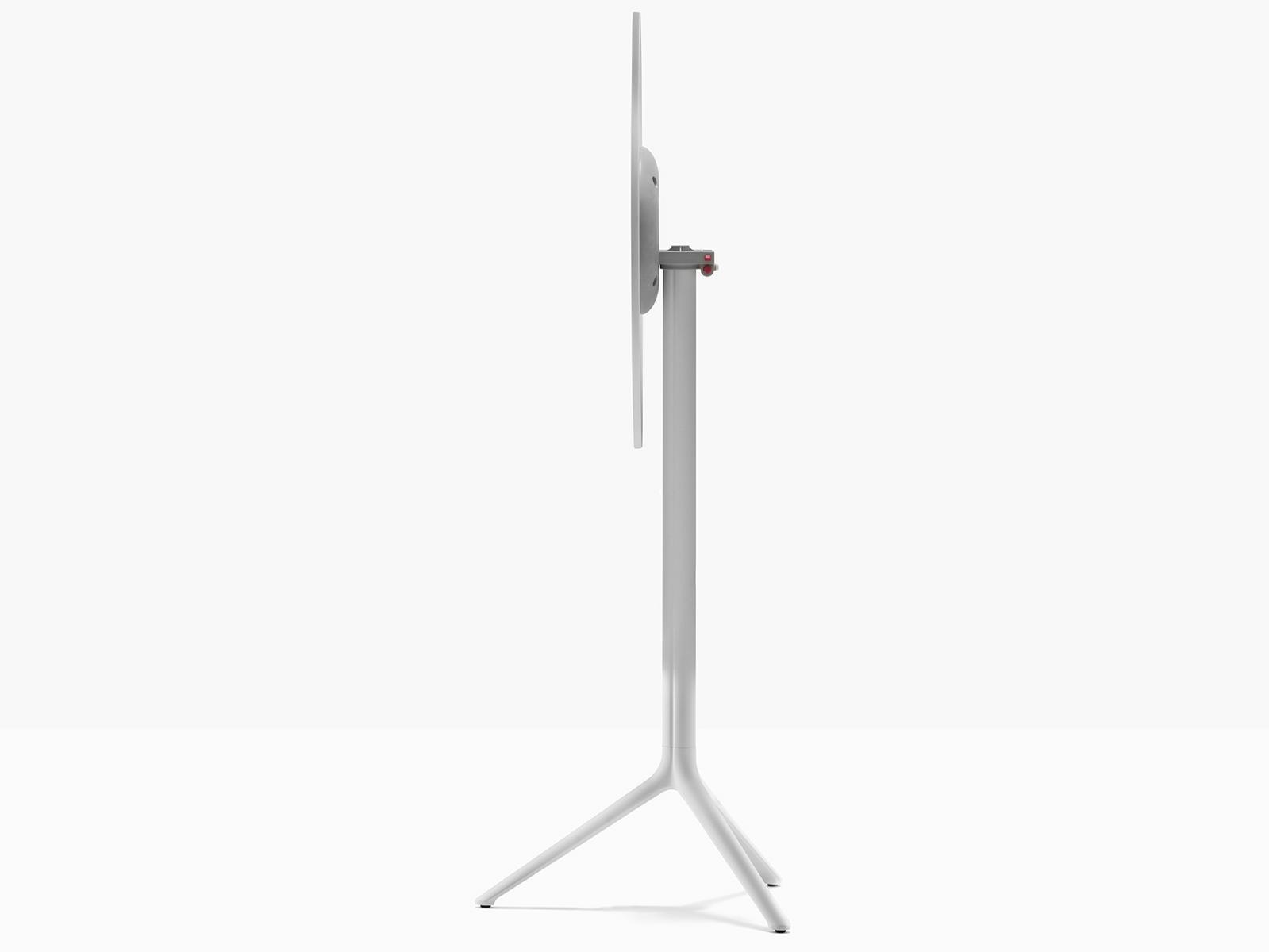 Die cast aluminium high table with 3-star base | Elliot 5474t by Pedrali