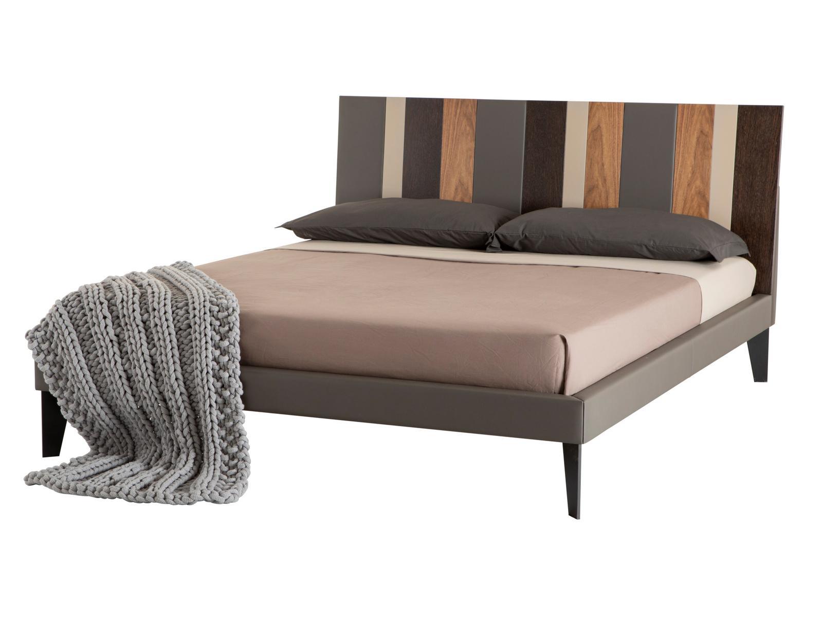 Double bed in solid wood and leather | Random by Tonin Casa
