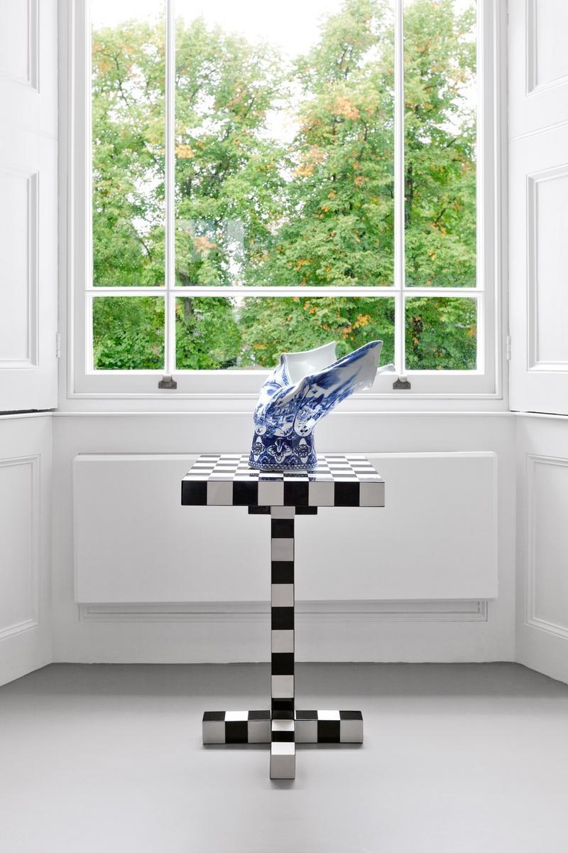 Square wooden coffee table | Chess Table by Moooi