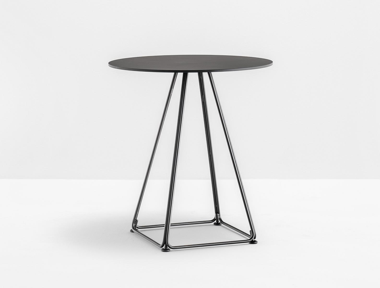 Steel contract table | Lunar 5440 by Pedrali