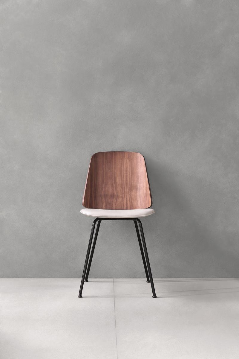 Chair with removable cover | June 2055 by Zanotta