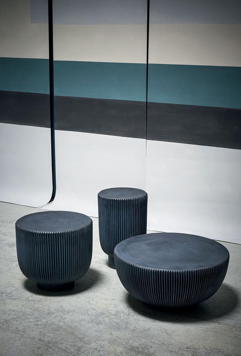 Round cement coffee table | Juno by Baxter