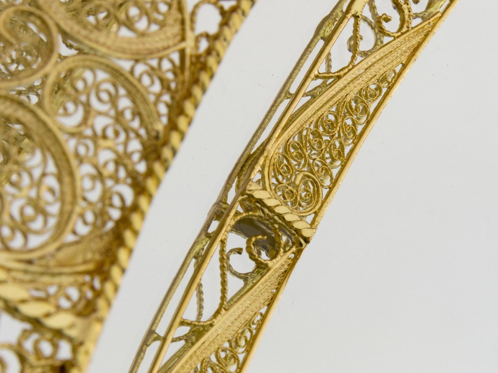 Round framed wall-mounted mirror | Ring Filigree by Boca Do Lobo